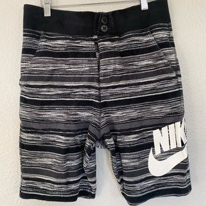 Nike athletic/casual shorts